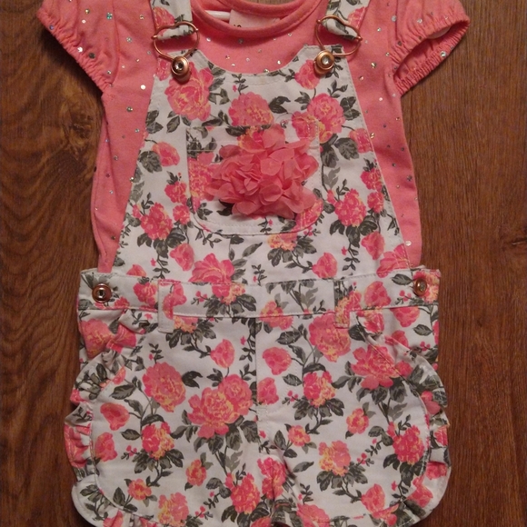 Girls floral overalls - Picture 3 of 3